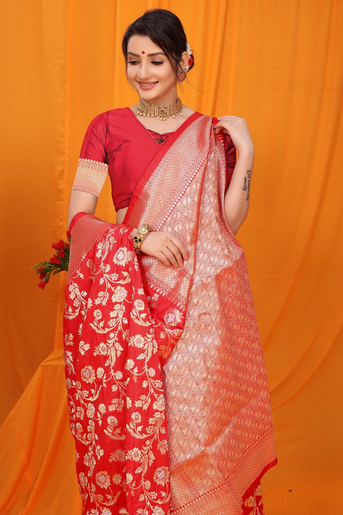 Gratifying Red Kanjivaram Silk With Scintilla Blouse Piece