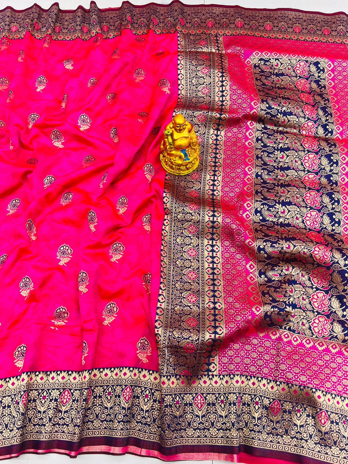 Improbable Dark Pink Banarasi Silk Saree With Redolent Blouse Piece