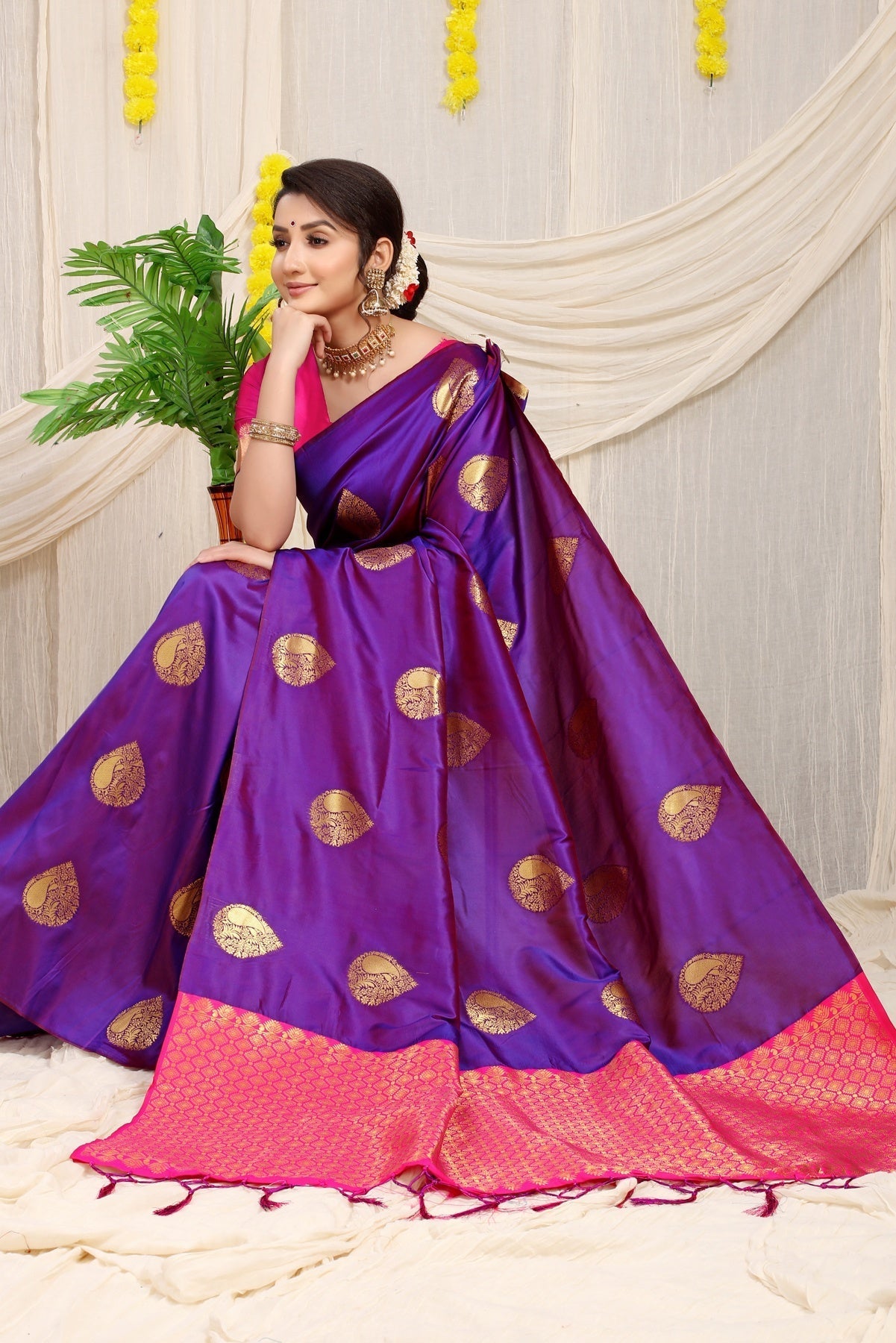 Charming Purple Banarasi Silk Saree With Engrossing Blouse Piece