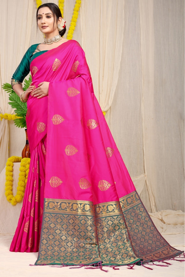 Engrossing Dark Pink Banarasi Silk Saree With Admirable Blouse Piece