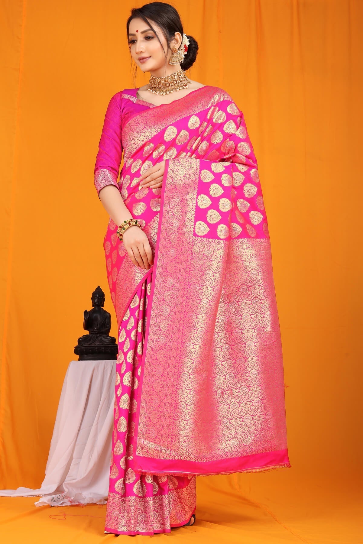 Invaluable Dark Pink Banarasi Silk Saree With Divine Blouse Piece