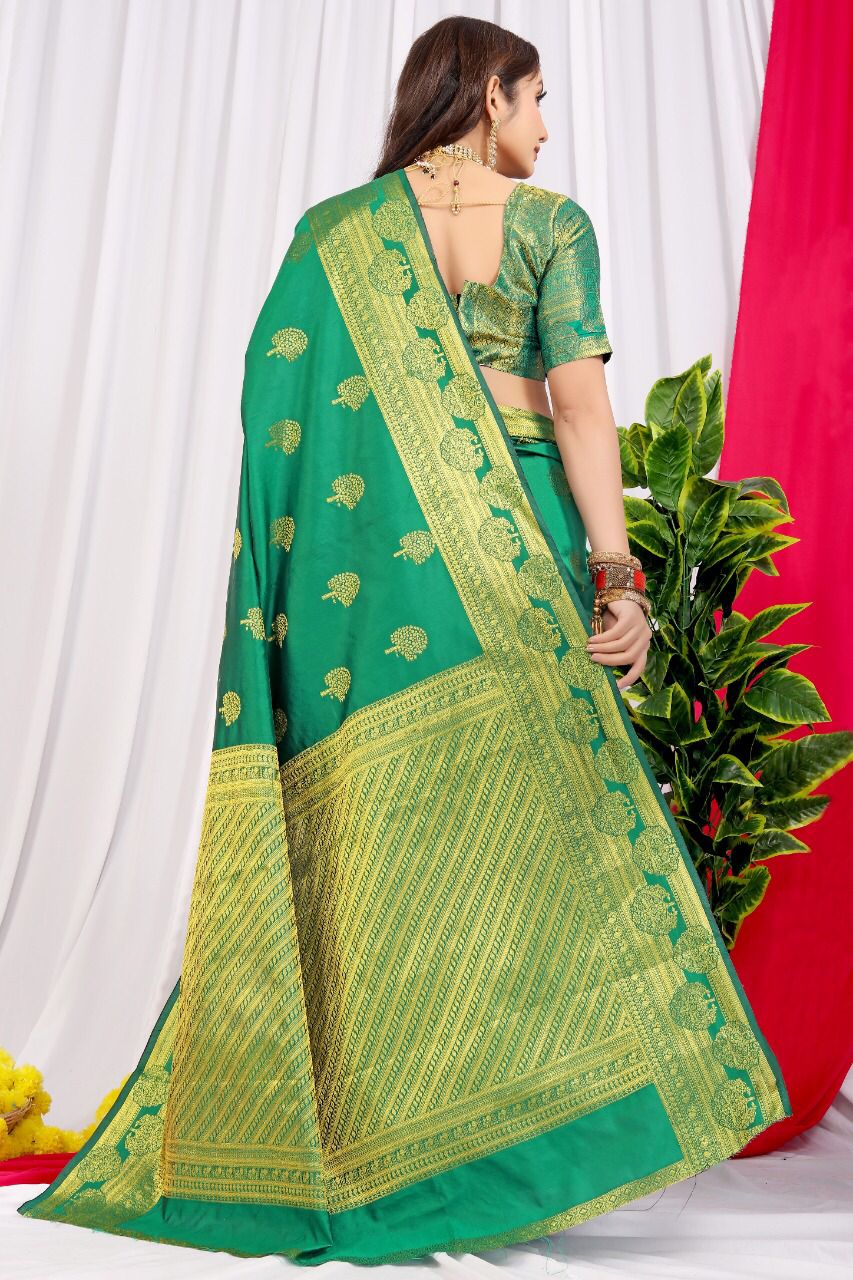 Desiring Rama Soft Banarasi Silk Saree With Supernal Blouse Piece