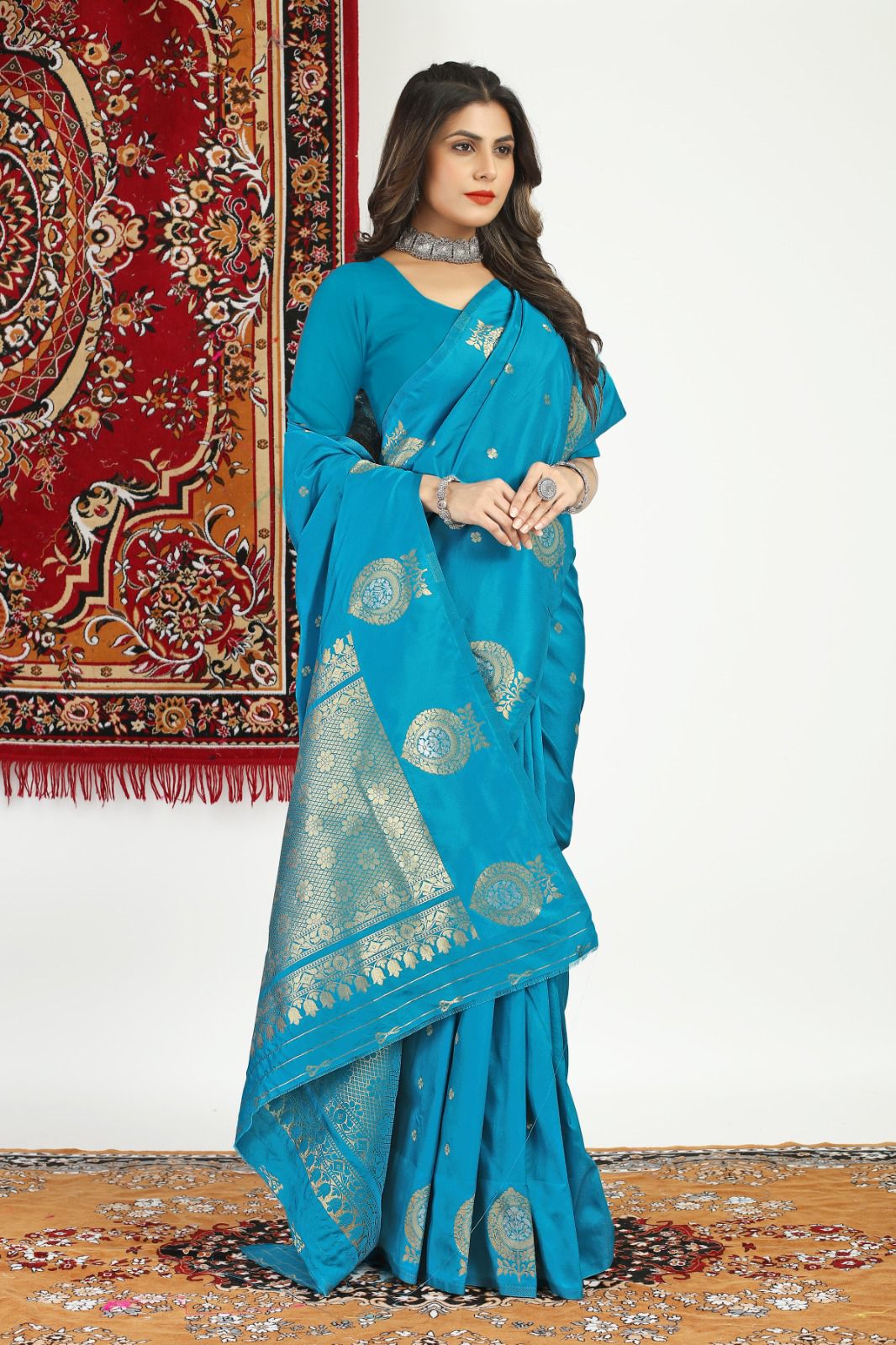 Capricious Firozi Banarasi Silk Saree With Unique Blouse Piece