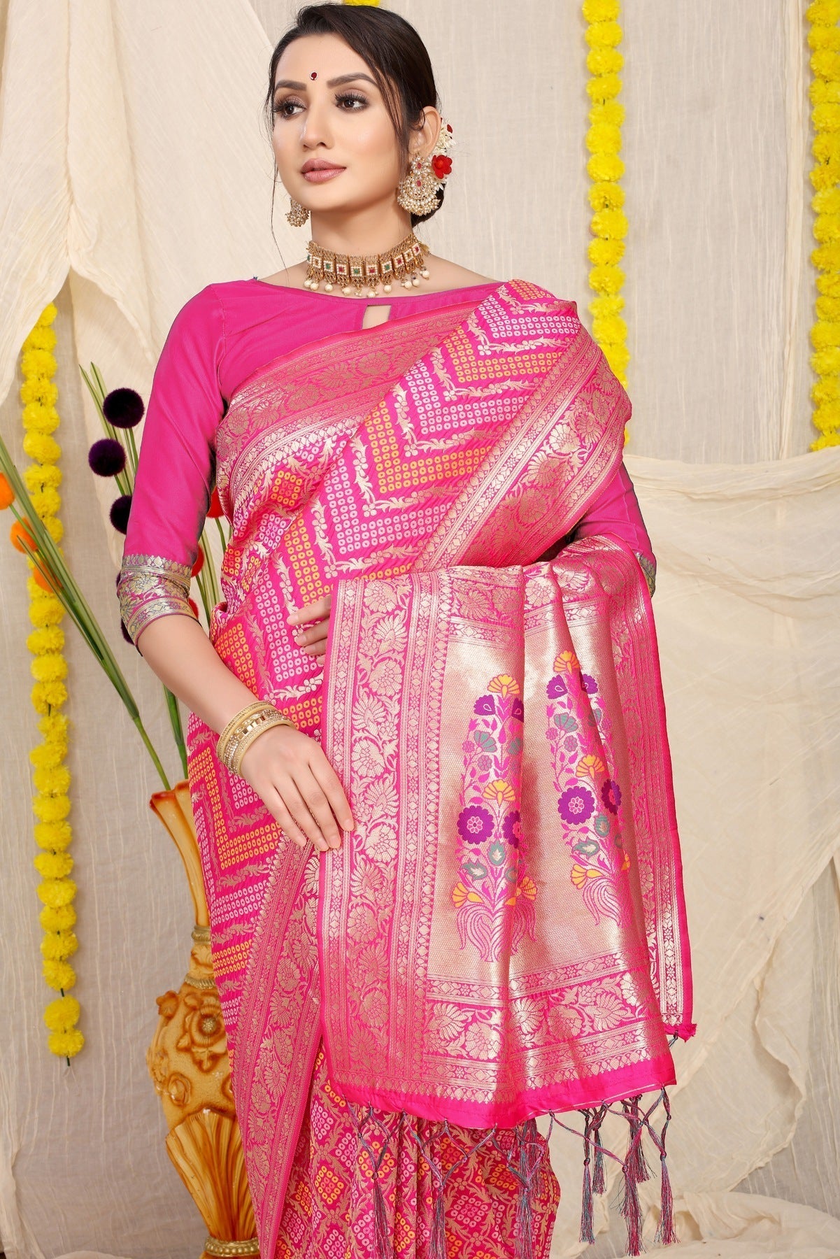 Delectable Dark Pink Soft Banarasi Silk Saree With Beautiful Blouse Piece