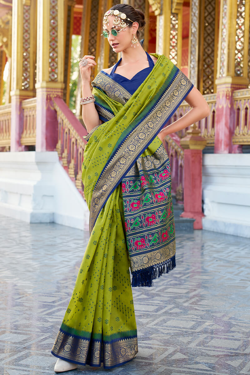 Incredible Mehndi Patola Silk Saree with Artistic Blouse Piece