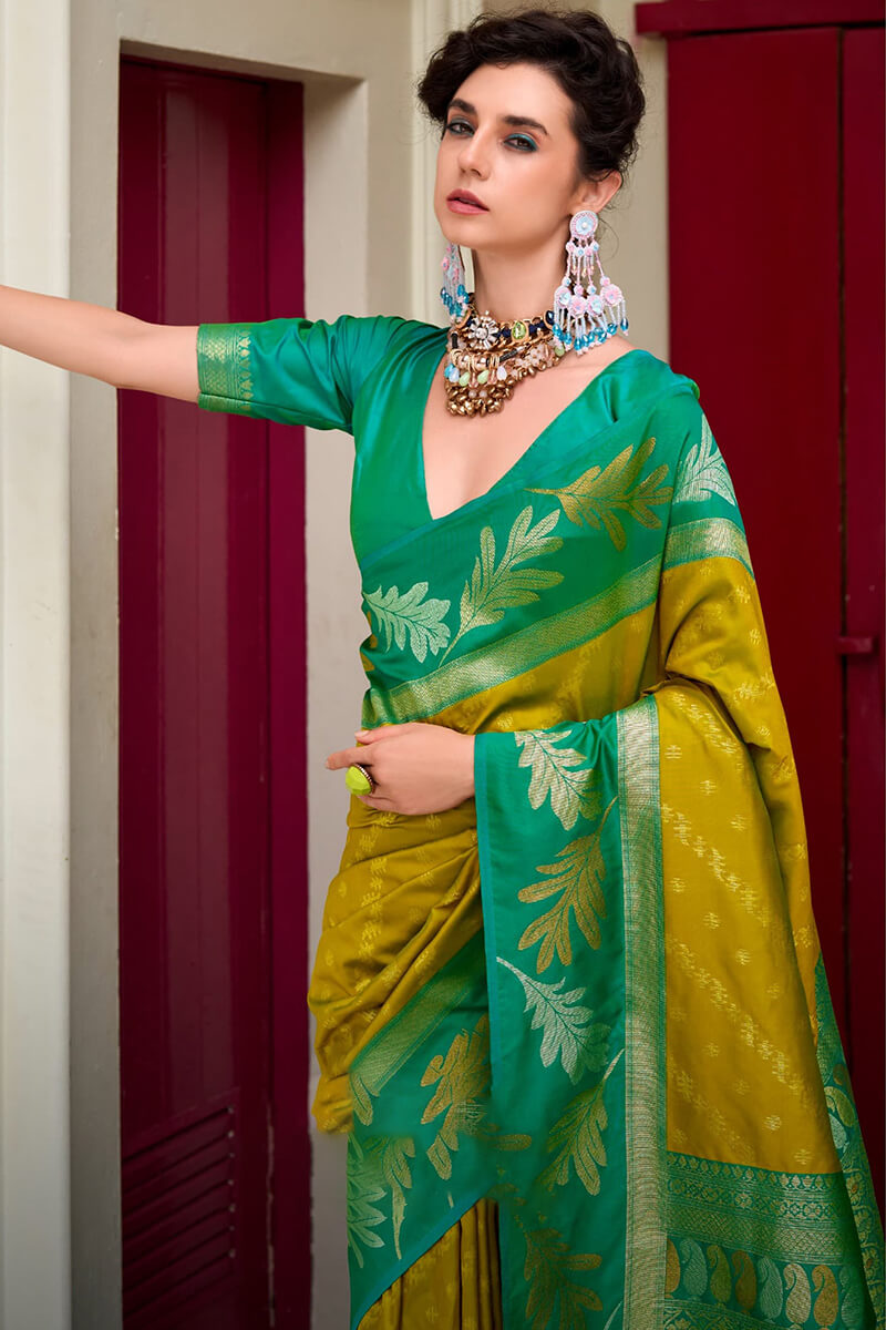 Impressive Mehndi Soft Banarasi Silk Saree With Arresting Blouse Piece