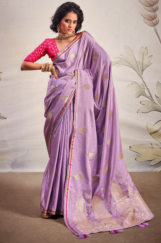 Majesty Lavender Soft Banarasi Silk Saree With Flameboyant Blouse Piece