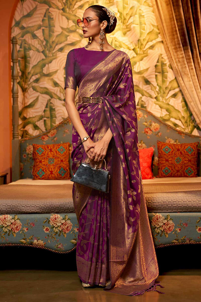 Adorning Wine Kanjivaram Silk Saree with Desiring Blouse Piece