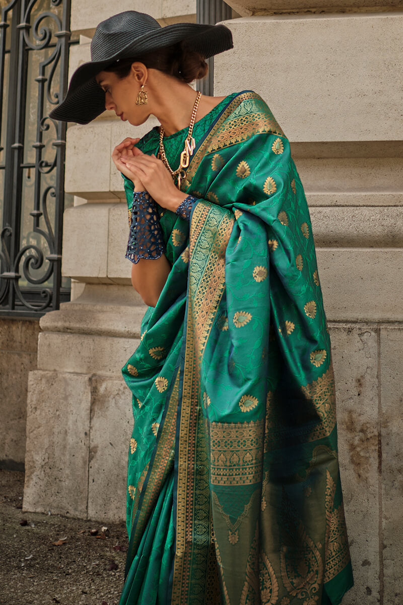 Blissful Dark Green Soft Banarasi Silk Saree With Inspiring Blouse Piece