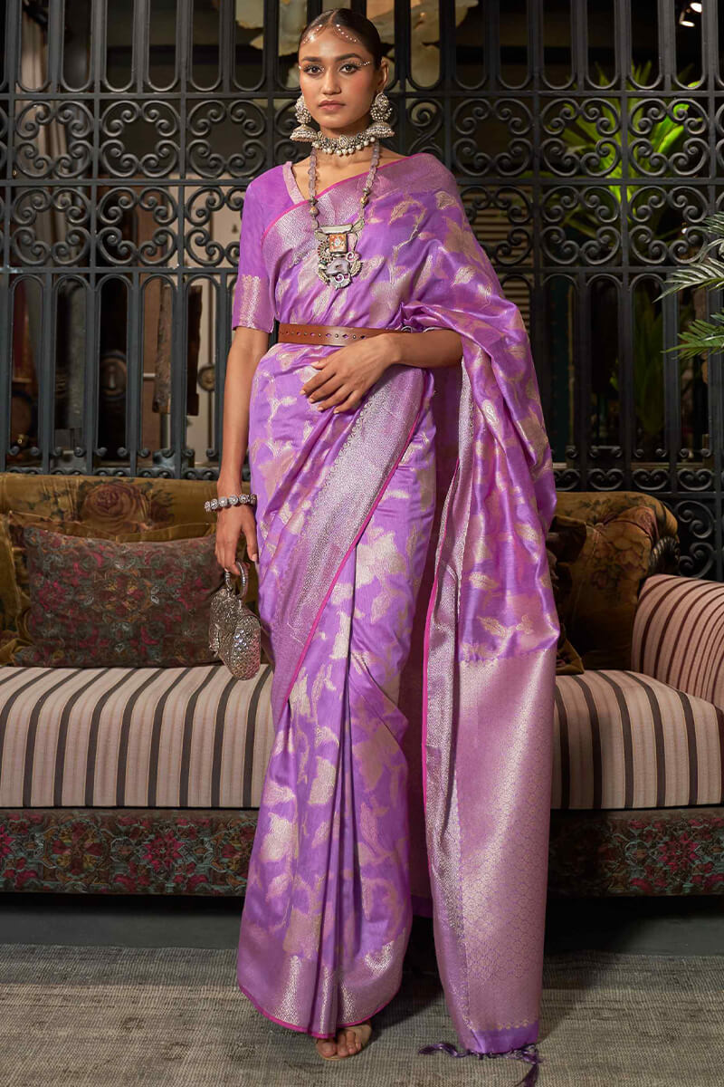 Confounding Dark Lavender Soft Banarasi Silk Saree With Smashing Blouse Piece