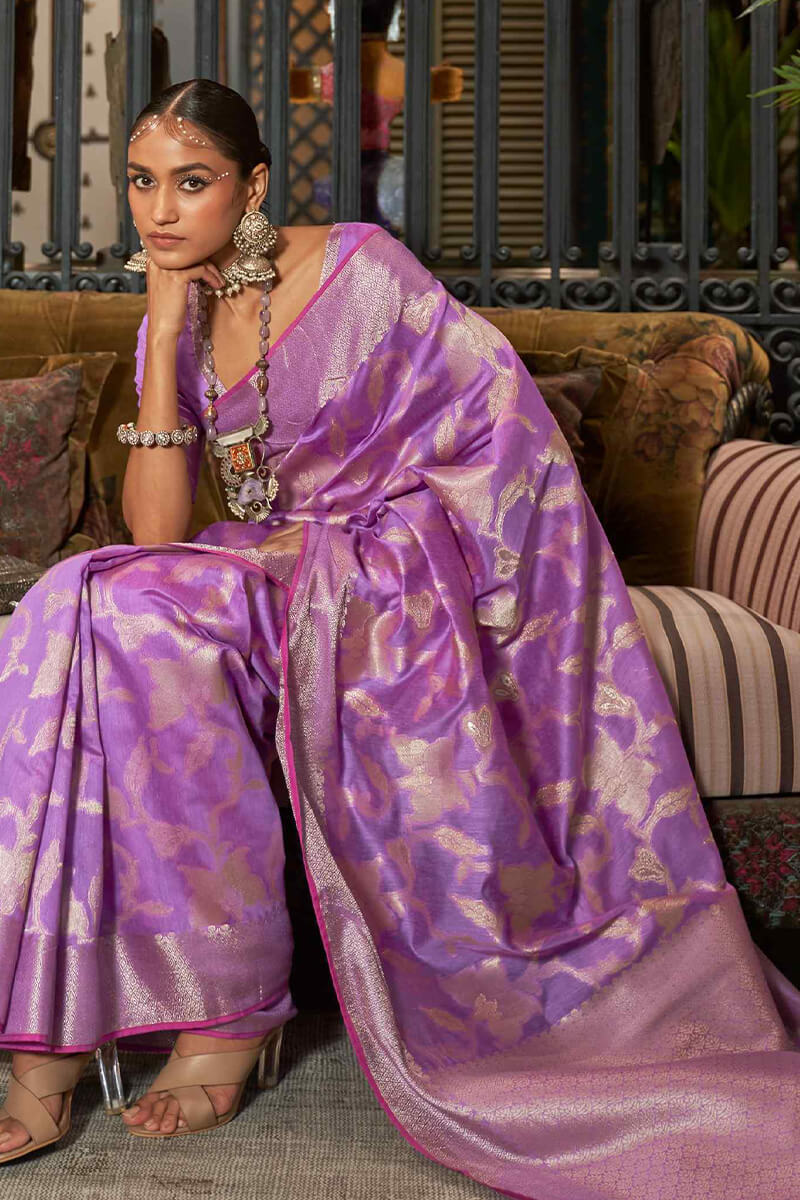 Confounding Dark Lavender Soft Banarasi Silk Saree With Smashing Blouse Piece