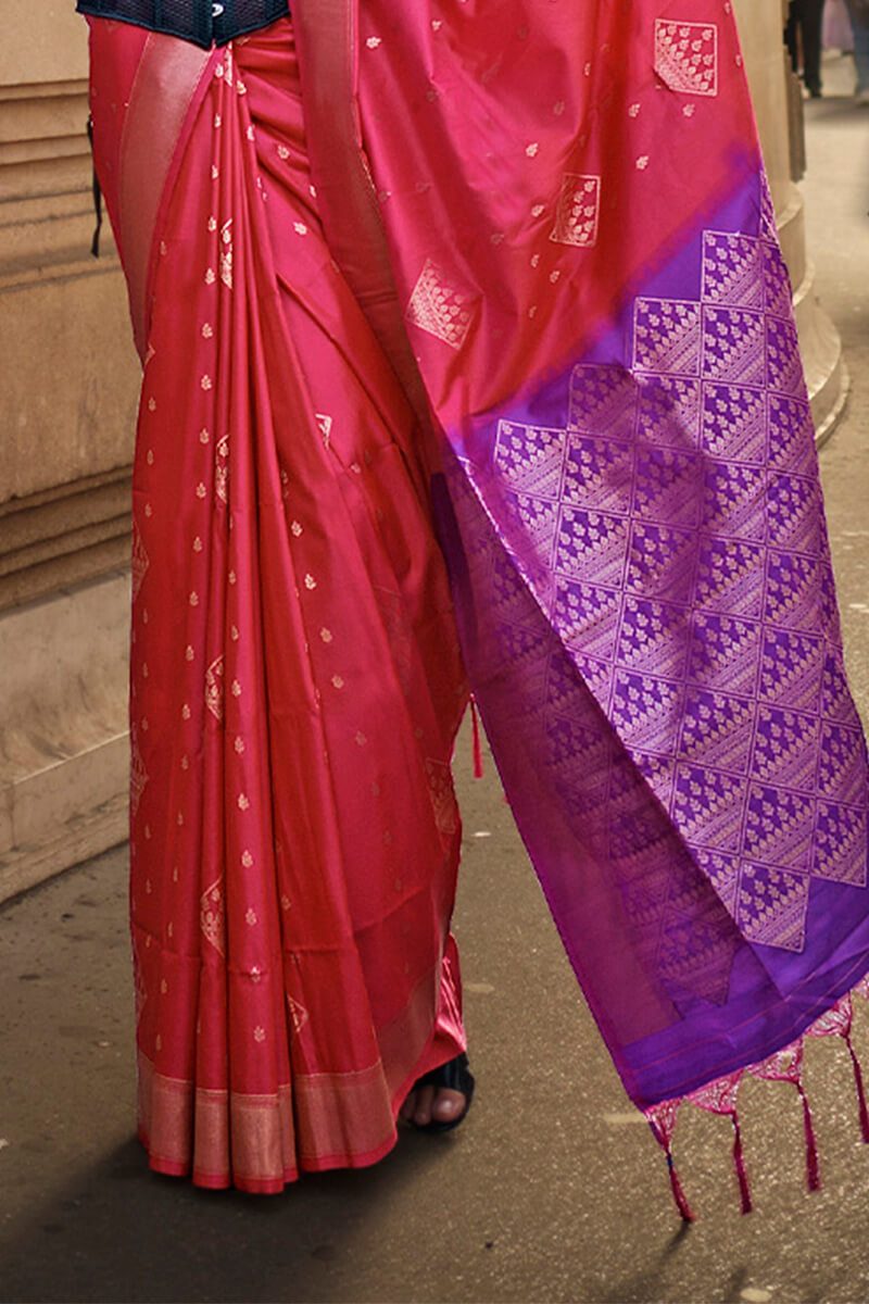 Extraordinary Dark Pink Soft Banarasi Silk Saree With Mesmerising Blouse Piece