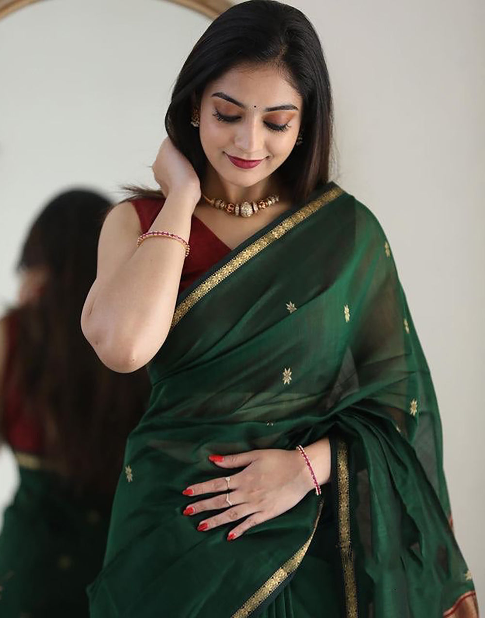 Green And Red Soft Cotton Saree With Golden Zari Weaving