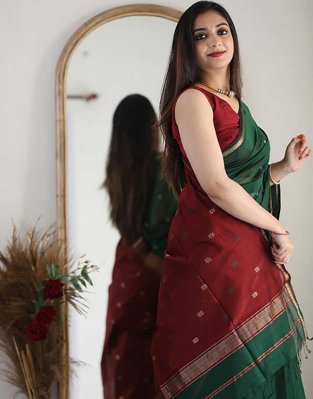 Green And Red Soft Cotton Saree With Golden Zari Weaving