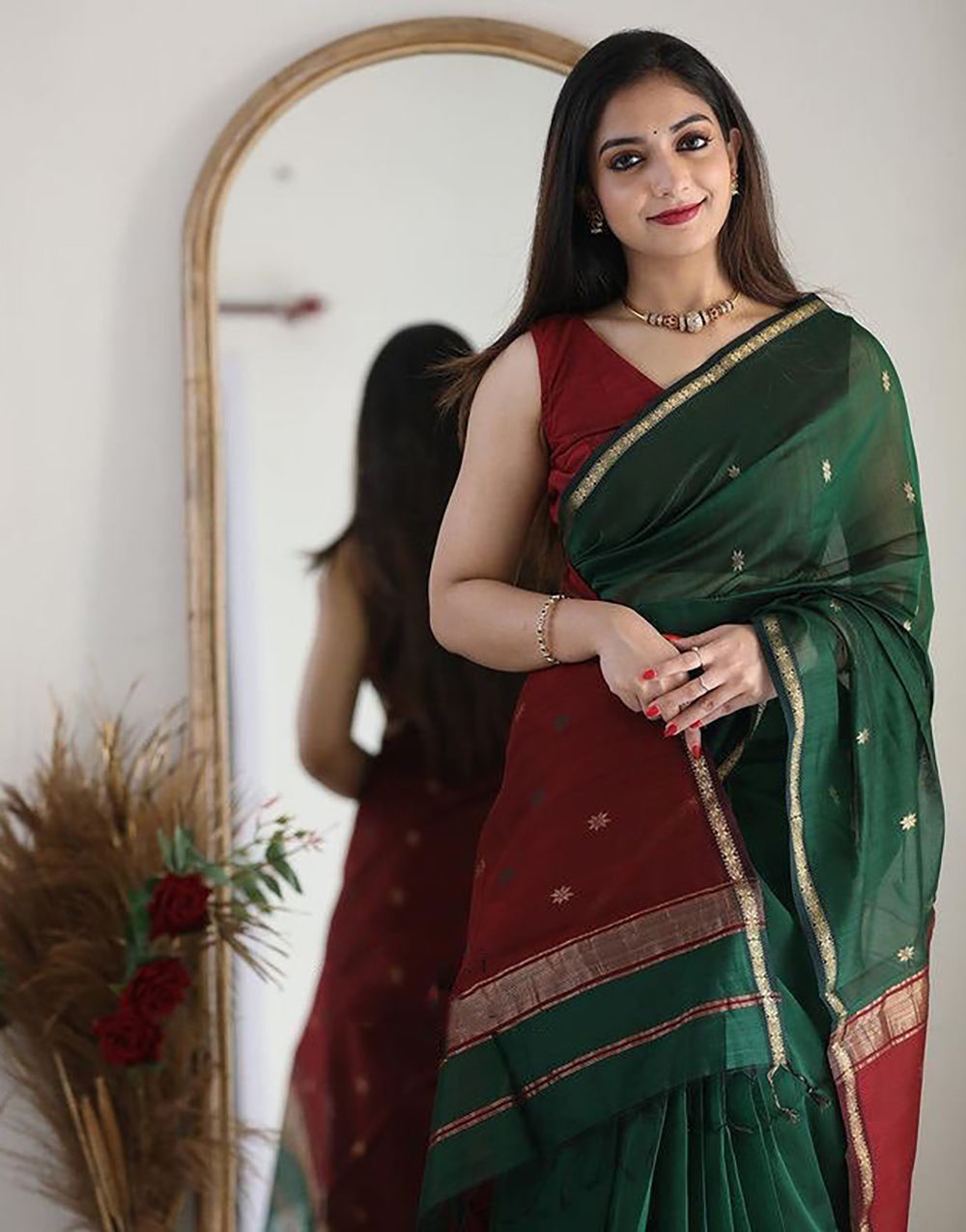 Green And Red Soft Cotton Saree With Golden Zari Weaving