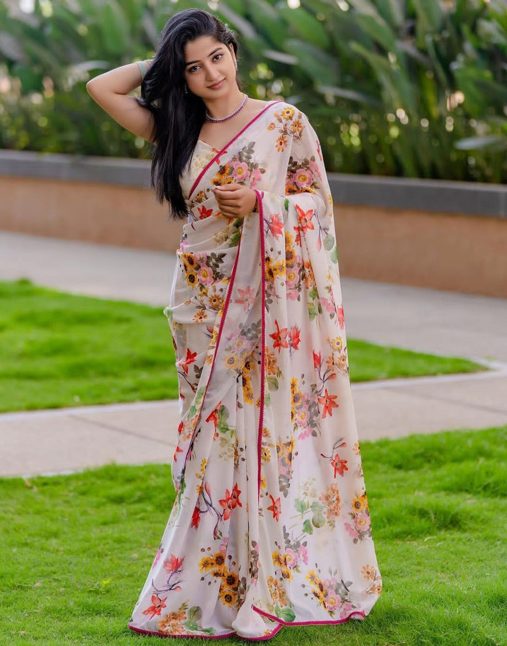 Off White Soft Georgette Saree With Digital Flower Printed Work