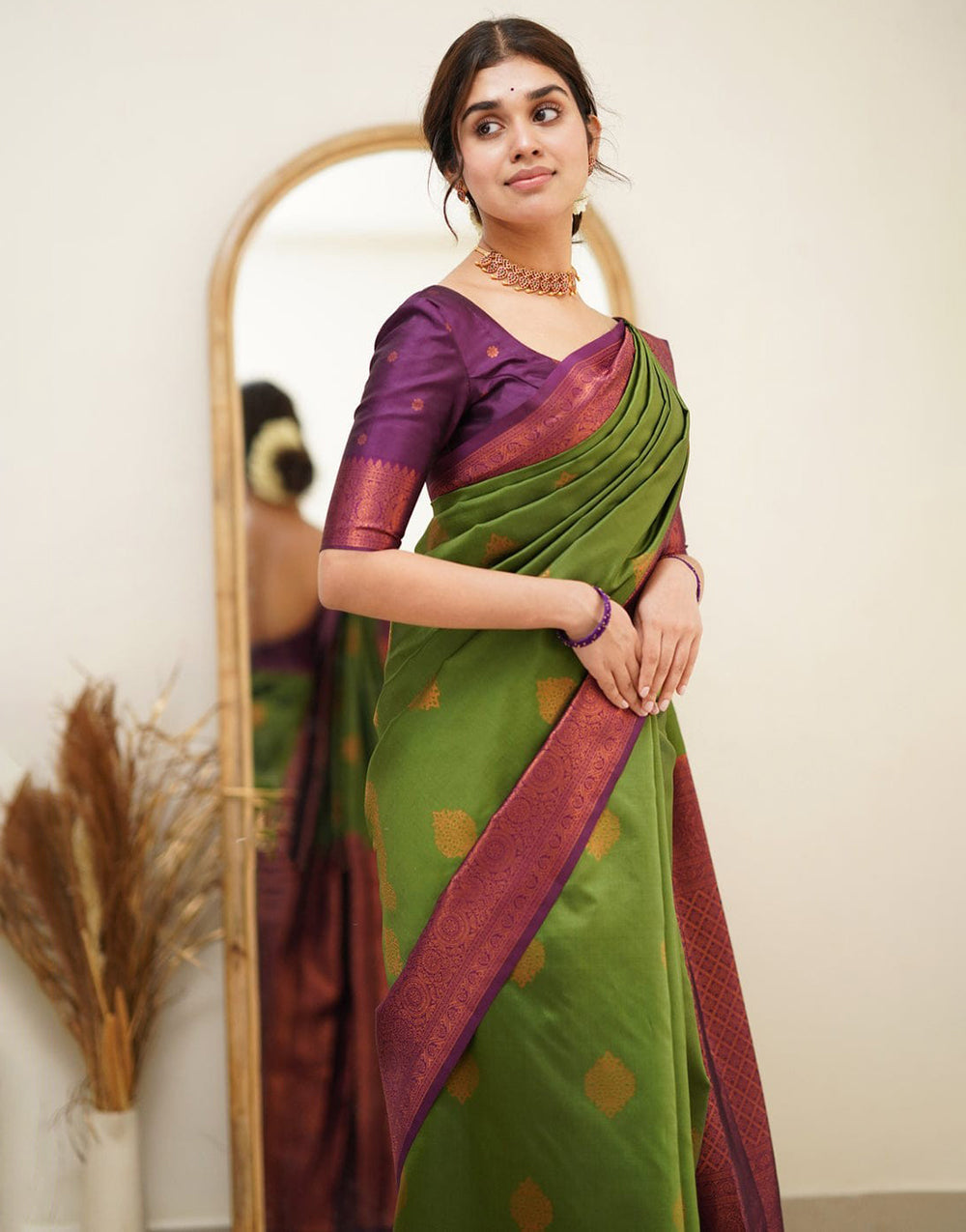 Green Colour Soft Silk Saree With Rich Pallu