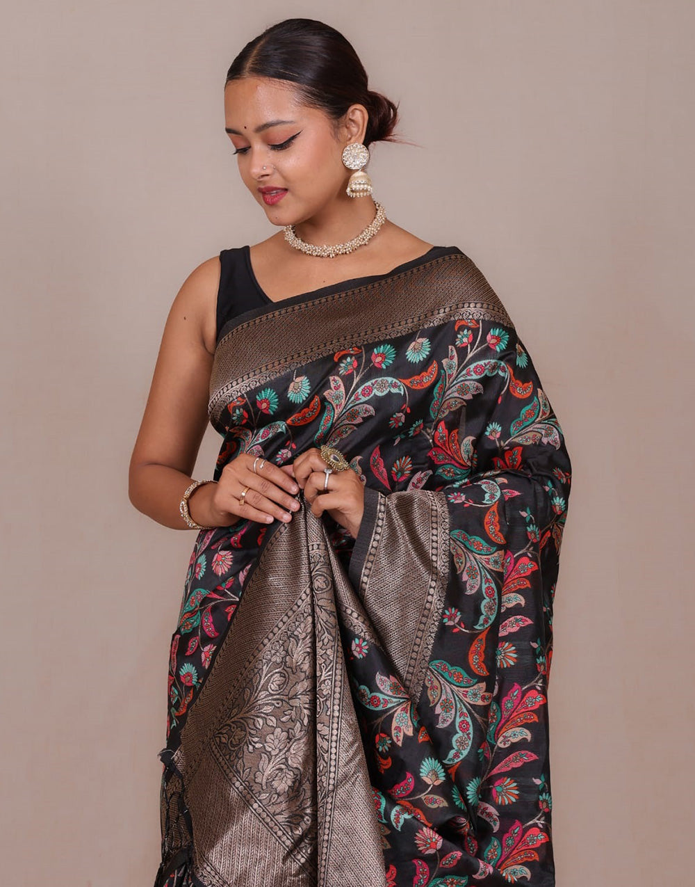 Black Banarasi Silk Saree With Zari Weaving