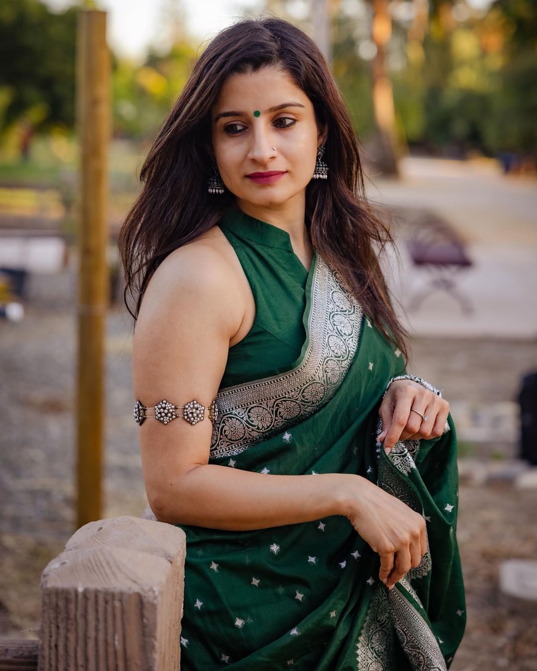 Attractive Green Cotton Silk Saree With Sensational Blouse Piece