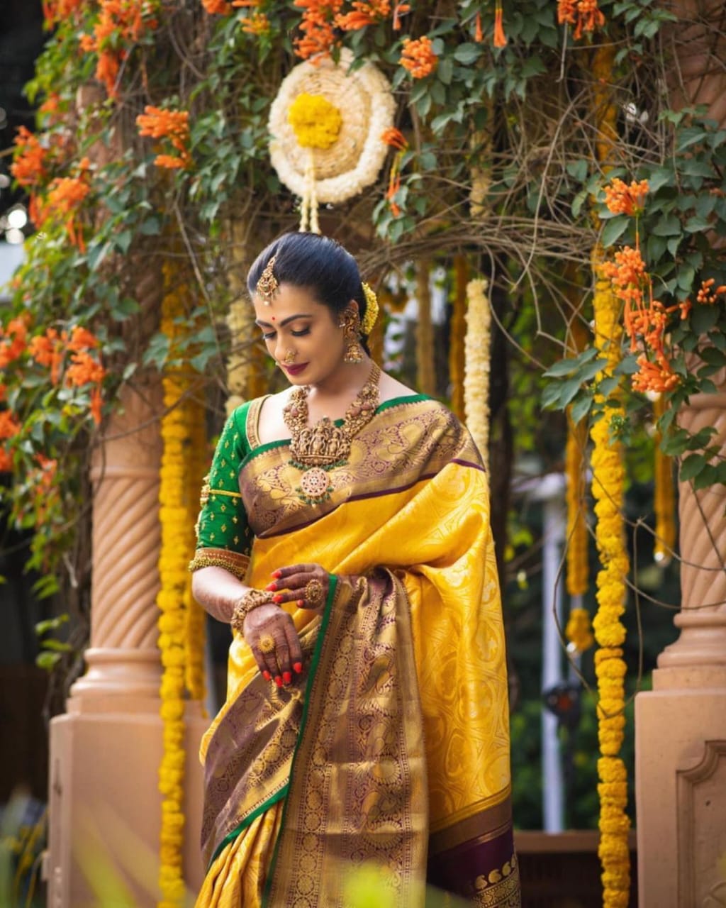 Designer Yellow Soft Banarasi Silk Saree With Flamboyant Blouse Piece