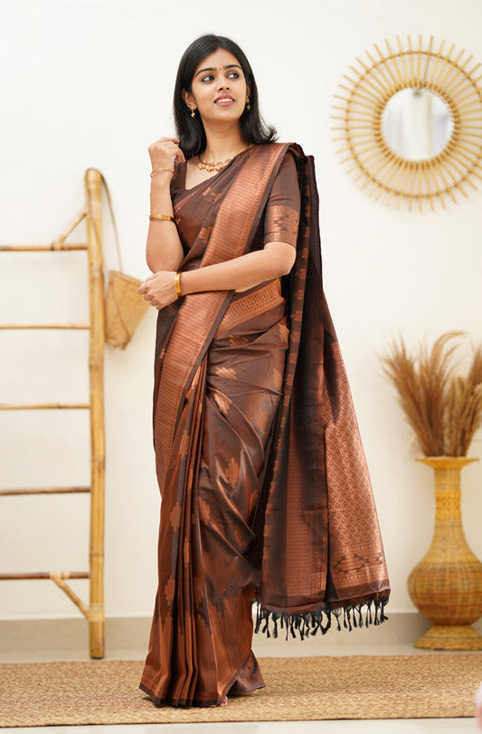 Adorning Brown Soft Silk Saree With Gratifying Blouse Piece