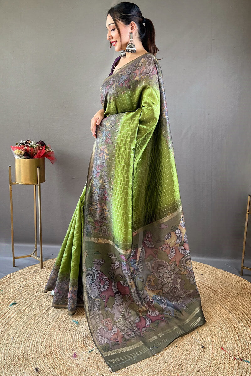 Adoring Green Digital Printed Saree With Embrocation Blouse Piece