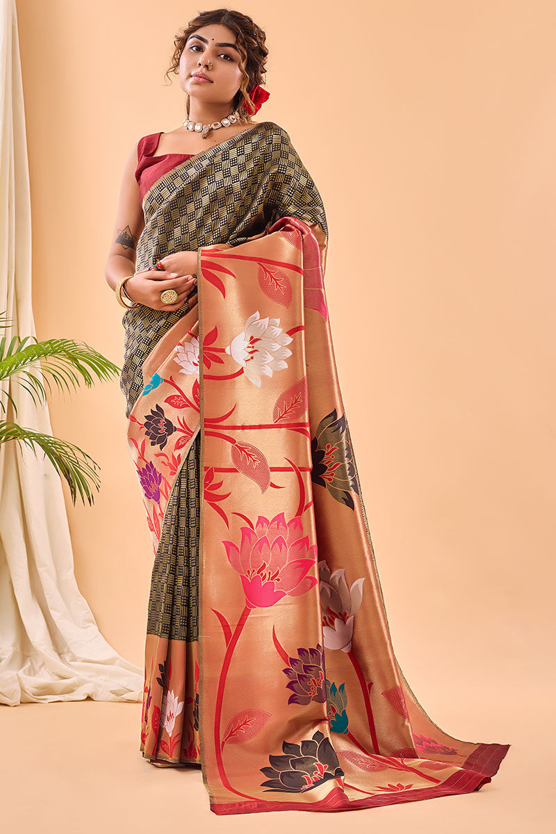 Extraordinary Black Paithani Silk Saree With Phenomenal Blouse Piece