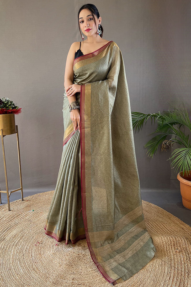 Inspiring Green Soft Banarasi Silk Saree With Opulent Blouse Piece