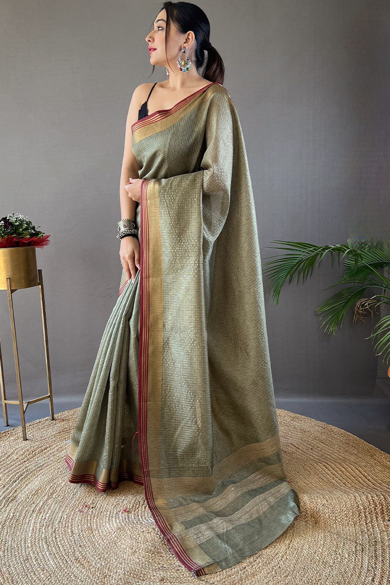 Inspiring Green Soft Banarasi Silk Saree With Opulent Blouse Piece