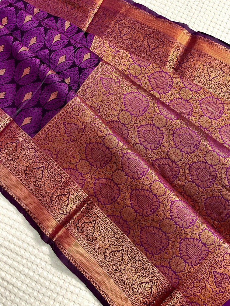 Blooming Purple Soft Banarasi Silk Saree With Ravishing Blouse Piece