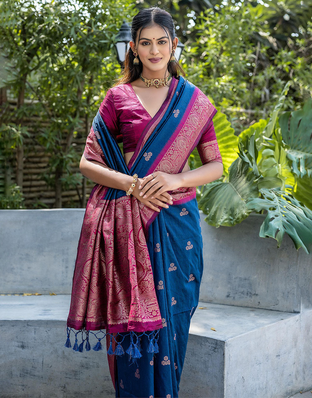 Cobalt Blue Floral Butti Banarasi Silk Saree With Zari Weaving Work