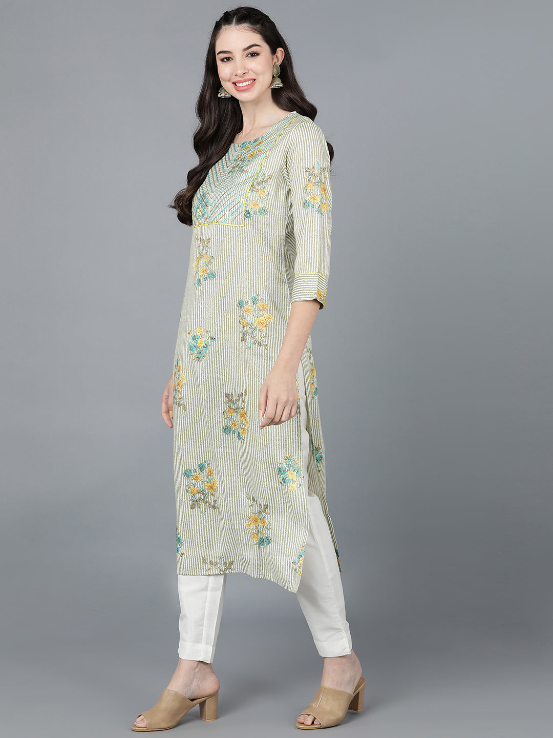 Green Cotton Straight Kurta VCK8575