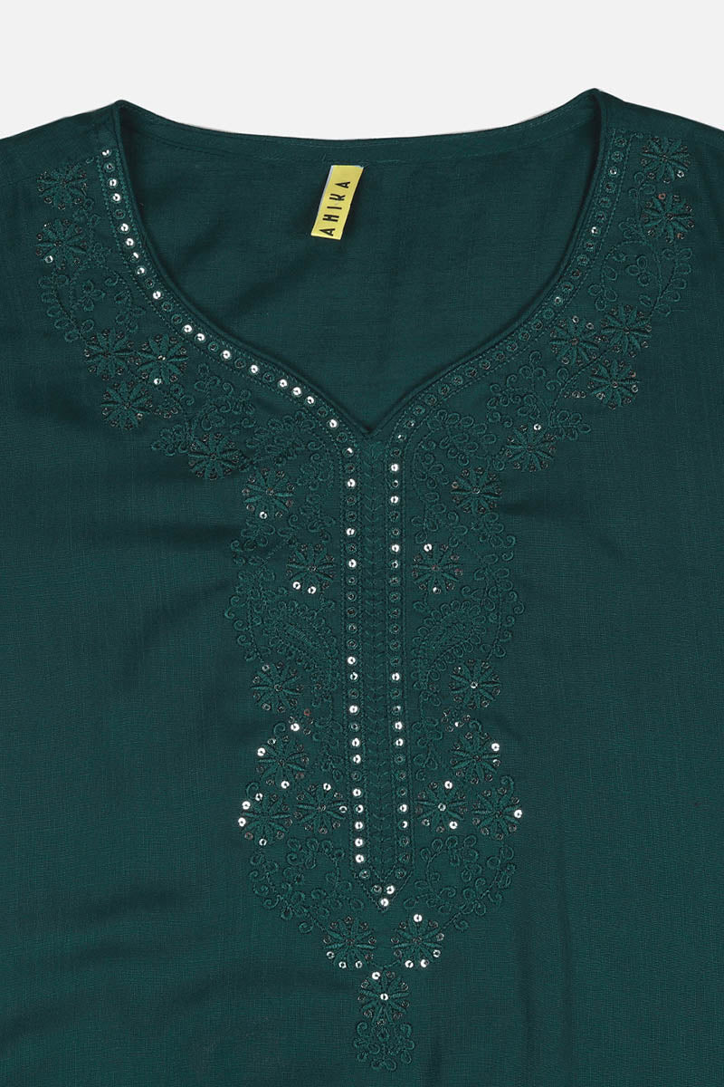 Green Cotton Blend Solid Embroidered Straight Kurta VCK8908