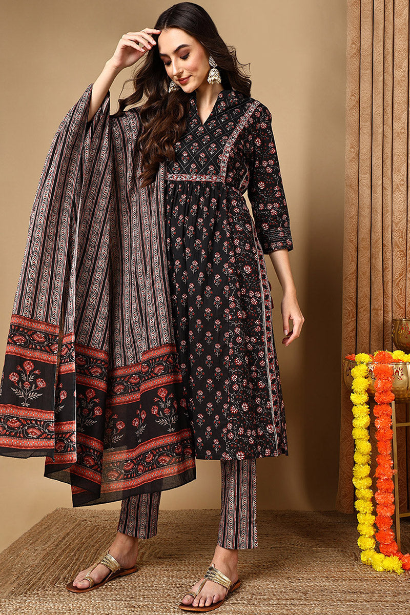 Black Cotton Floral Printed Straight Suit Set VKSKD2021