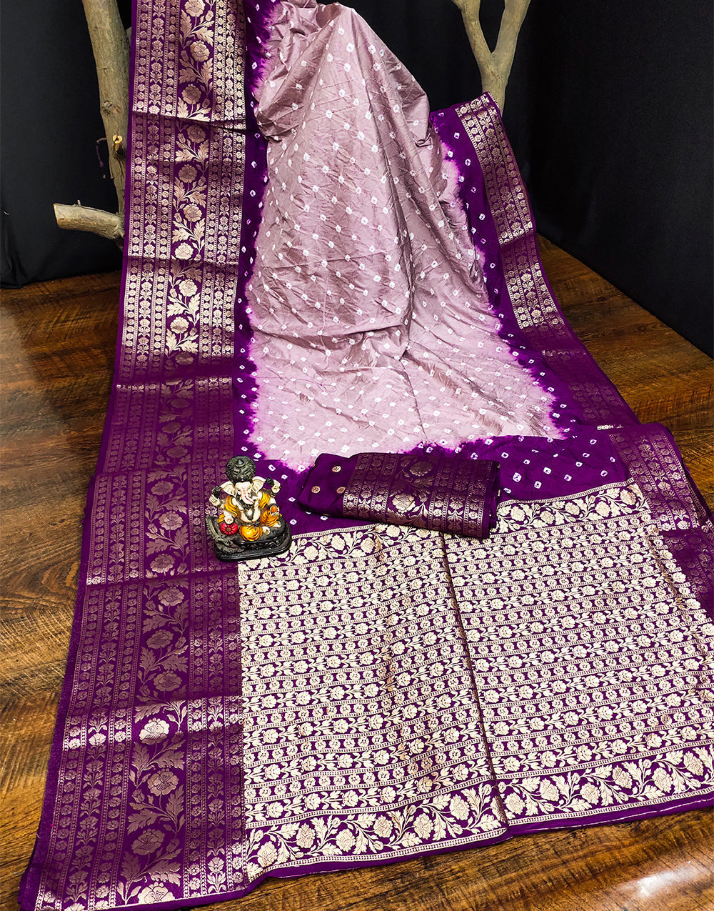 Baby Pink Bandhej Kanjivaram Silk Saree With Zari Weaving Work