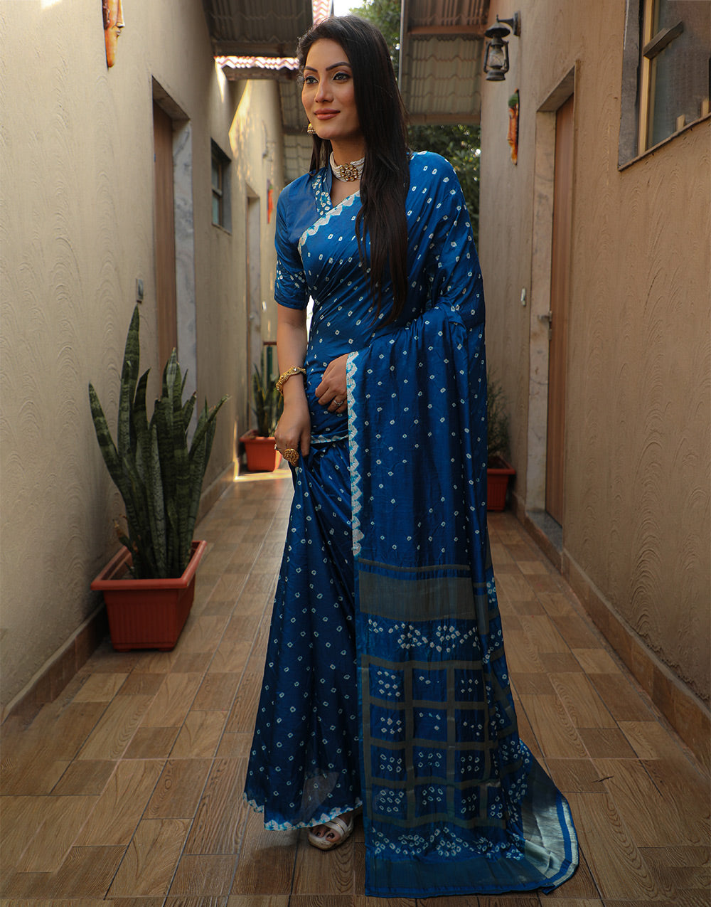 Cobalt Blue Bandhani Saree With Zari Weaving Work