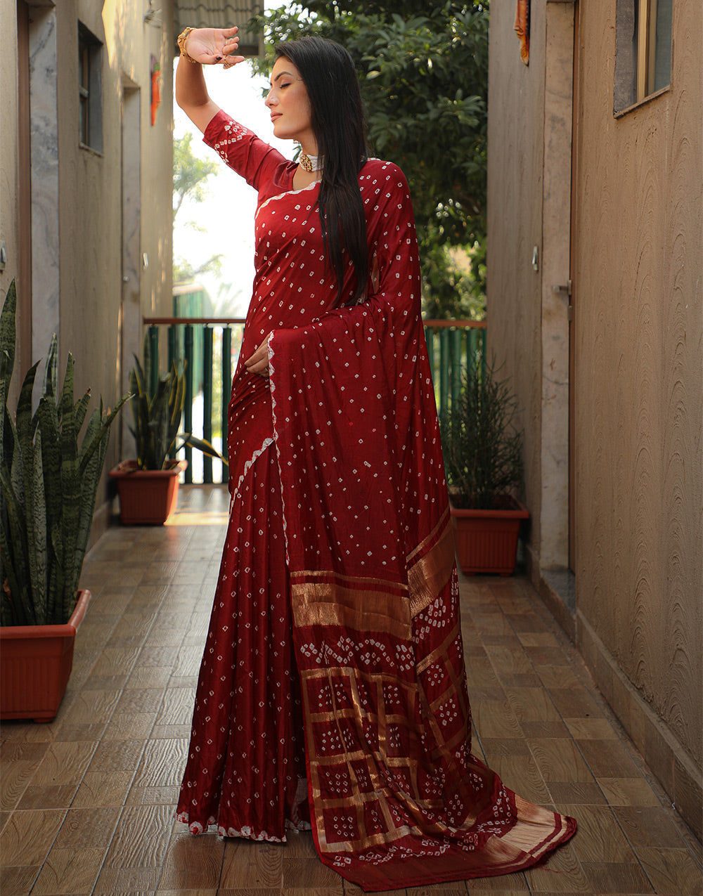 Deep Maroon Bandhani Saree With Zari Weaving Work