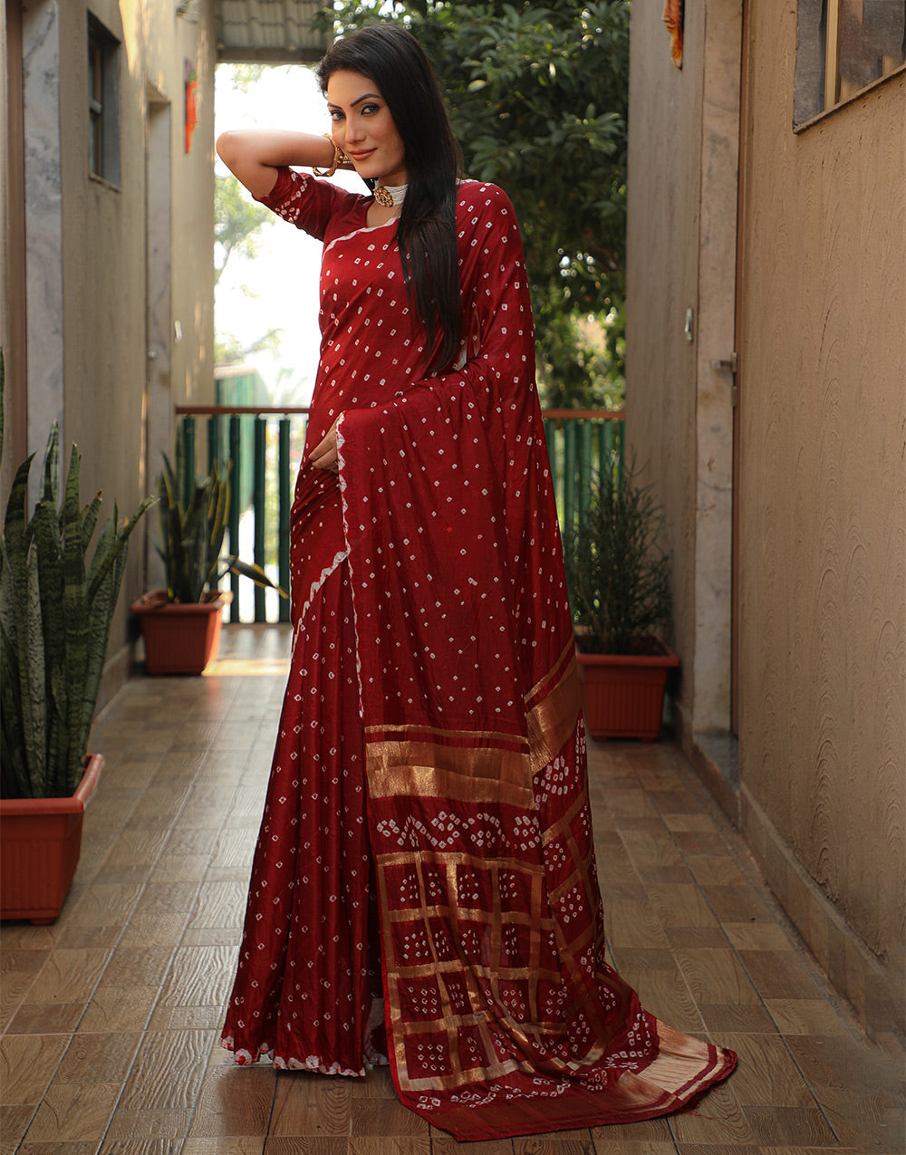 Deep Maroon Bandhani Saree With Zari Weaving Work