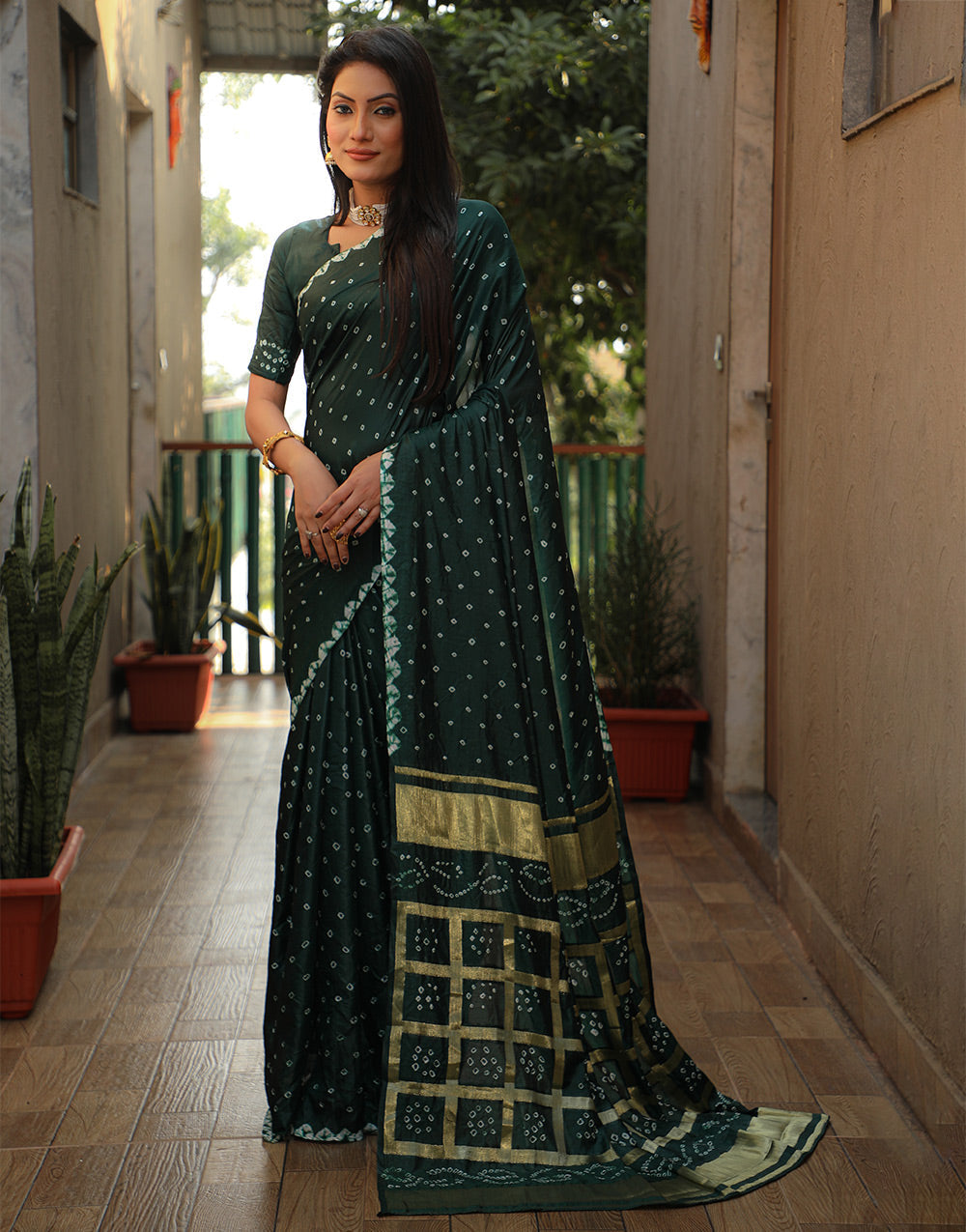 Dark Green Bandhani Saree With Zari Weaving Work