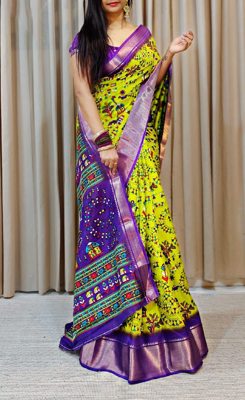 Gratifying Perrot Digital Printed Soft Silk Saree With Hypnotic Blouse Piece