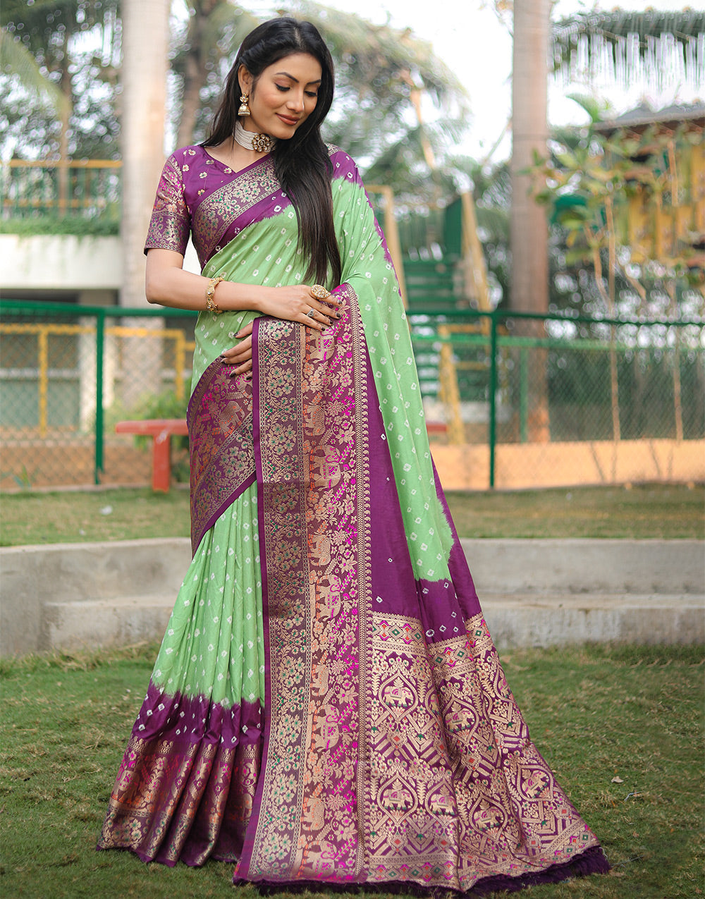 Mint Green Bandhej Kanjivaram Silk Saree With Weaving Work