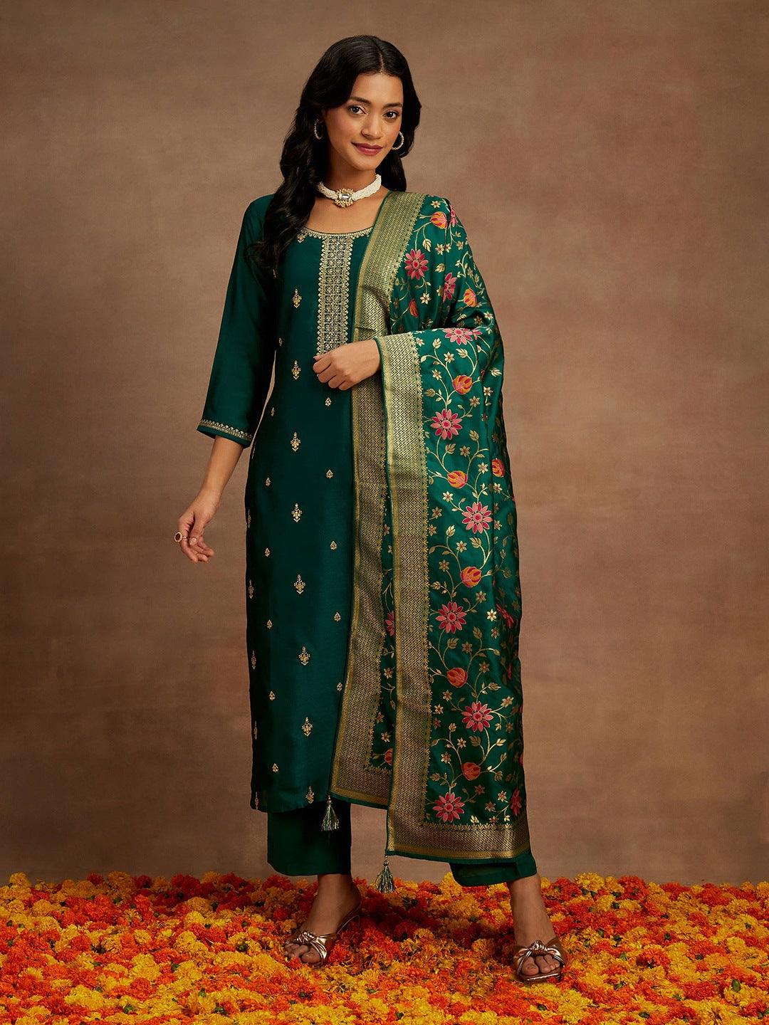 Green Embroidered Silk Blend Straight Suit With Dupatta