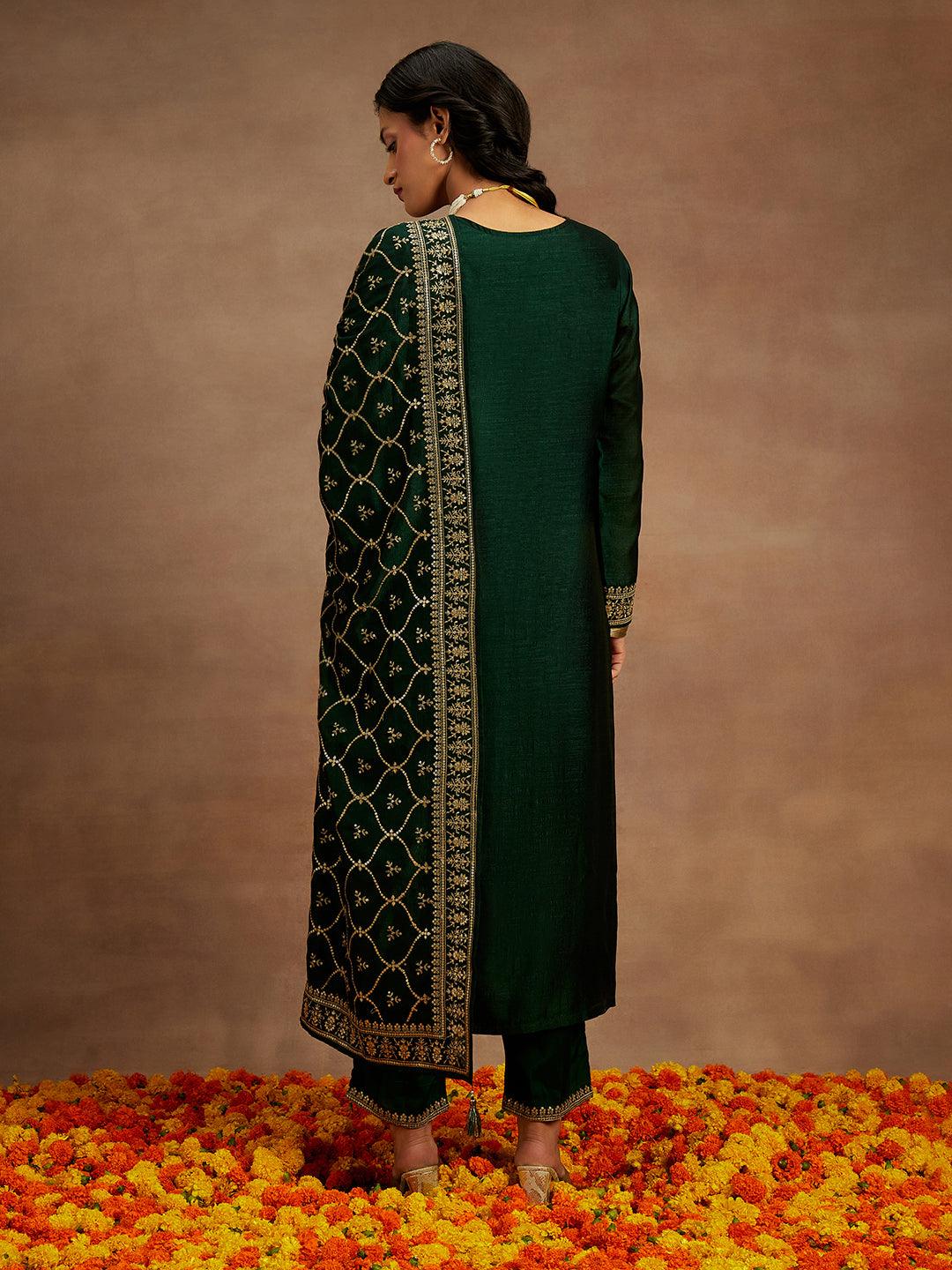 Green Embroidered Silk Blend Straight Suit With Dupatta