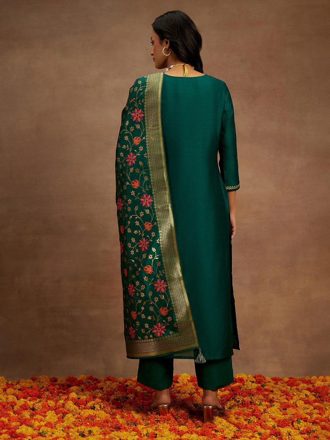 Green Embroidered Silk Blend Straight Suit With Dupatta