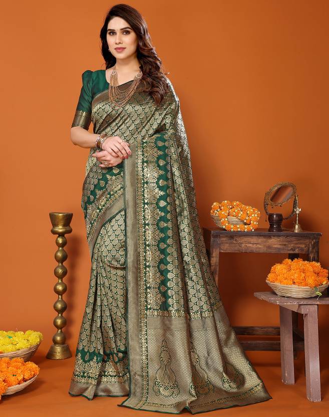 Self Design Kanjivaram Silk Blend Saree  (Green)