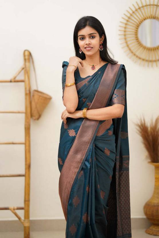 Geometric Print Kanjivaram Tussar Silk Saree  (Dark Green)