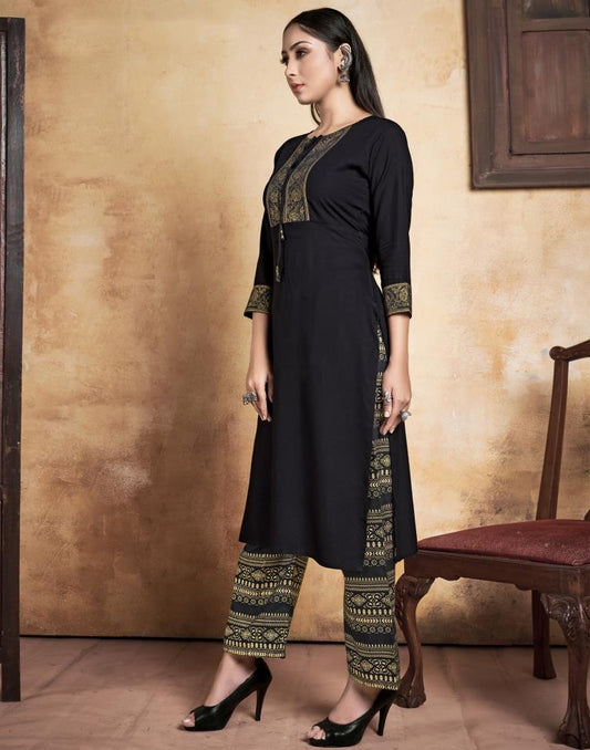 Black Coloured Rayon Foil Printed Kurti With Pant