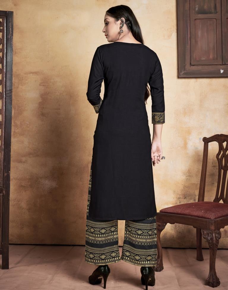 Black Coloured Rayon Foil Printed Kurti With Pant