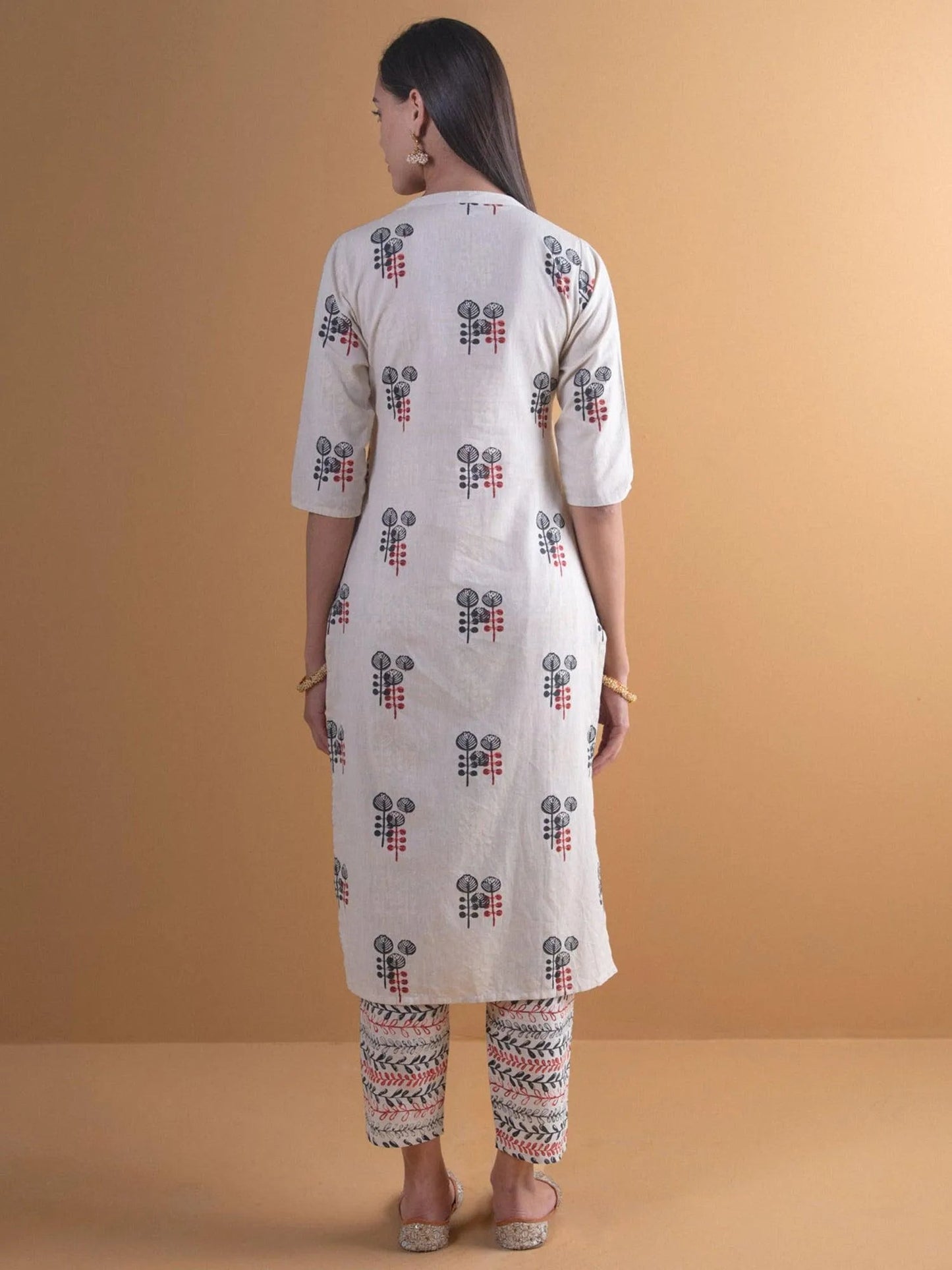 Off-White Printed Cotton Straight Kurta With Trousers