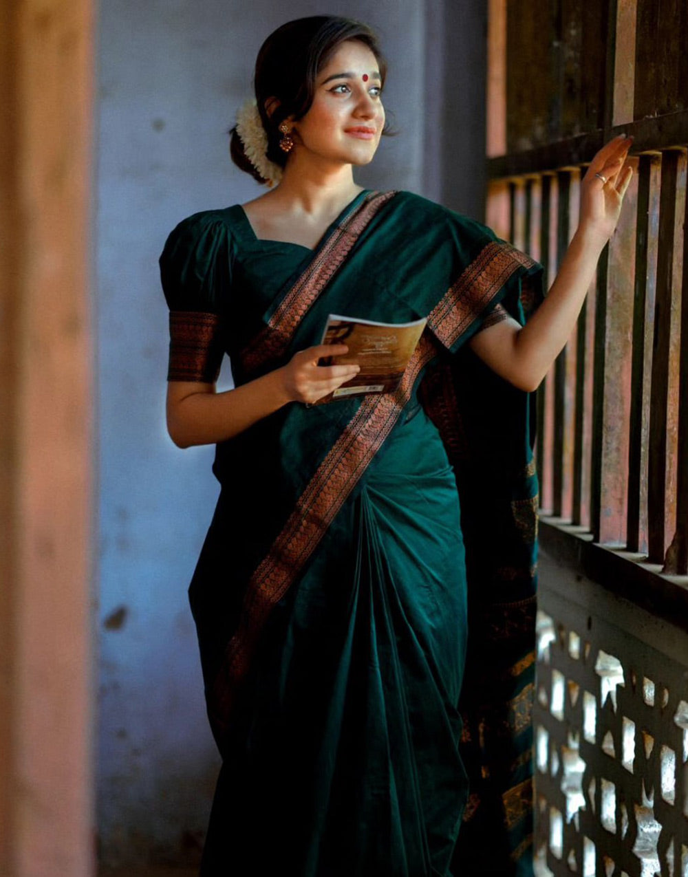 Dark Green Banarasi Silk Saree With Zari Weaving Work